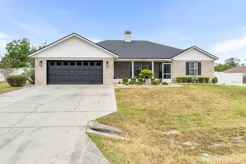 25680 SW 22nd Pl, Newberry, FL 32669