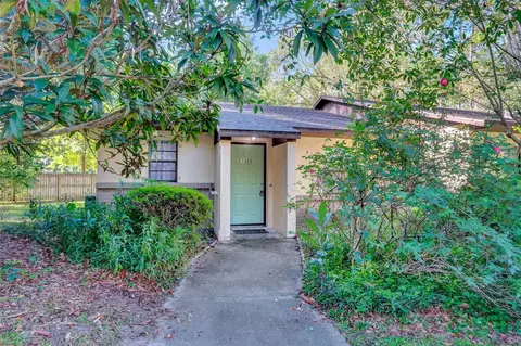 3320 NW 21st Dr #F-3, Gainesville, FL 32605