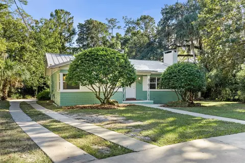 1065 SW 11th Ave, Gainesville, FL 32601