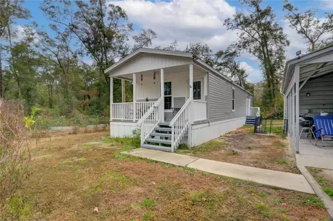 262 Pine Dr, Bronson, FL 32621