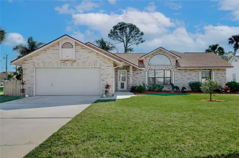 302 Pine Breeze Dr, Edgewater, FL 32141