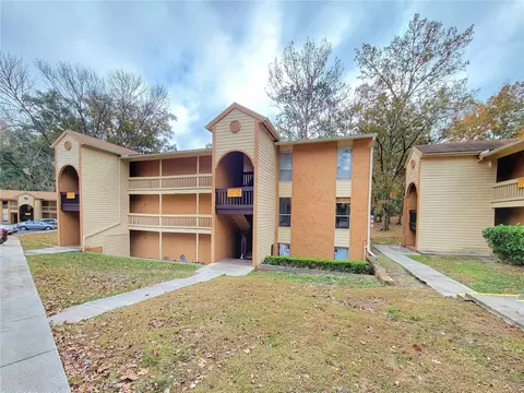 1810 NW 23rd Blvd #260, Gainesville, FL 32605