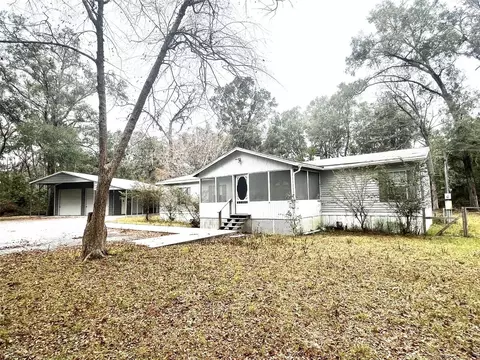 365 SE Robin Hood Pl, High Springs, FL 32643