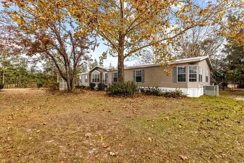 5380 SE 60th Ave, Trenton, FL 32693