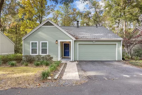 4525 SW 84th Dr, Gainesville, FL 32608