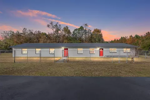 10228 N Division St, Hampton, FL 32044