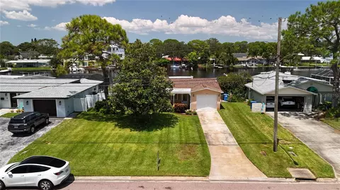 237 Tallahassee Dr NE, Saint Petersburg, FL 33702