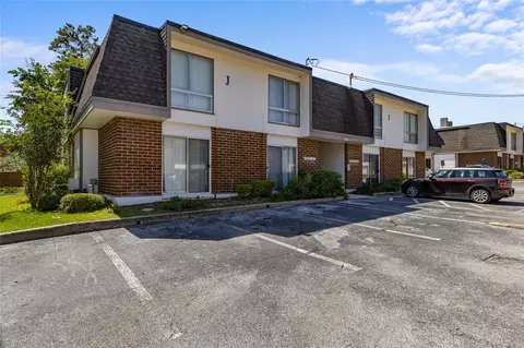 1700 SW 16th Ct #J-23, Gainesville, FL 32608