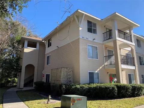 3921 SW 34th St #306, Gainesville, FL 32608