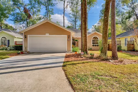12313 NW 7th Ln, Newberry, FL 32669