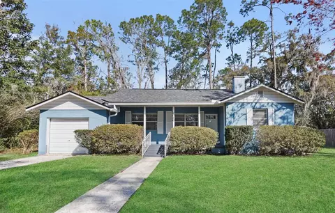 1040 NE 13th Pl, Gainesville, FL 32601