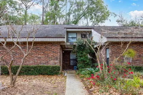 5330 NW 34th Pl, Gainesville, FL 32606