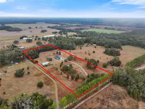 4910 NW 271st Ter, Newberry, FL 32669