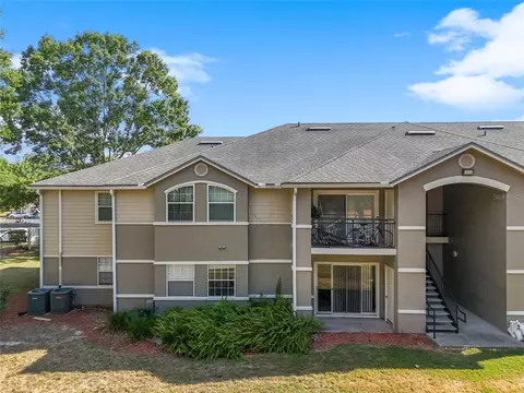 3705 SW 27th St #628, Gainesville, FL 32608