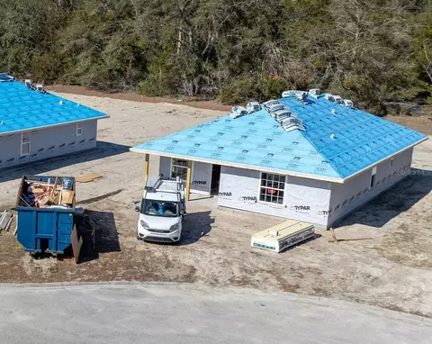 3290 E Iris Ln, Bell, FL 32619