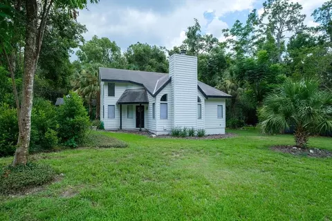 2707 NW 4th Pl, Gainesville, FL 32607