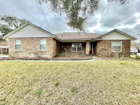 25533 SW 20th Ave, Newberry, FL 32669