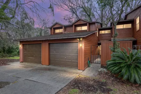 807 SW 57th Ter, Gainesville, FL 32607