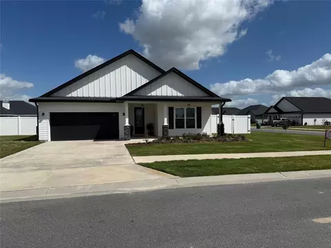 24614 SW 21st Ln, Newberry, FL 32669
