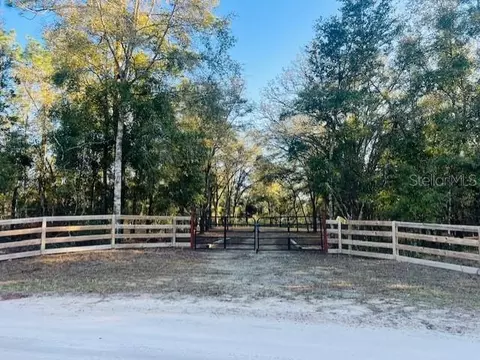 6219 NW 13th Ter, Bell, FL 32619
