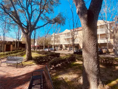 9127 SW 52nd Ave #301, Gainesville, FL 32608
