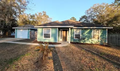379 NE 45th Ter, Gainesville, FL 32641