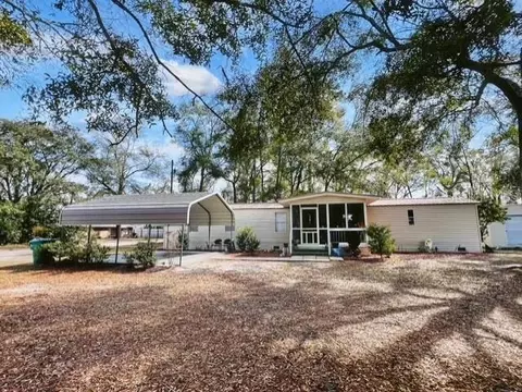 204 Carter Ave NE, Branford, FL 32008