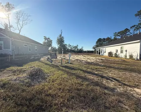 Exterior - 1018 SW 67th Way, Gainesville, FL 32607 photo 2 of 6