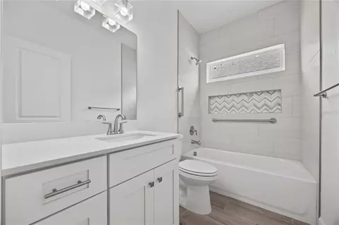 Bath - 1018 SW 67th Way, Gainesville, FL 32607 photo 3 of 3