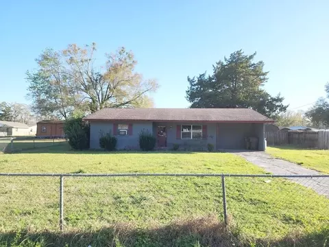 1040 NE 25th St, Ocala, FL 34470