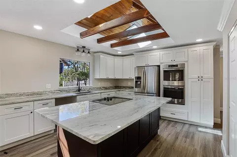 Kitchen - 2830 SE 31st St, Ocala, FL 34471 photo 2 of 4