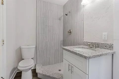 Bath - 2830 SE 31st St, Ocala, FL 34471 photo 4 of 4
