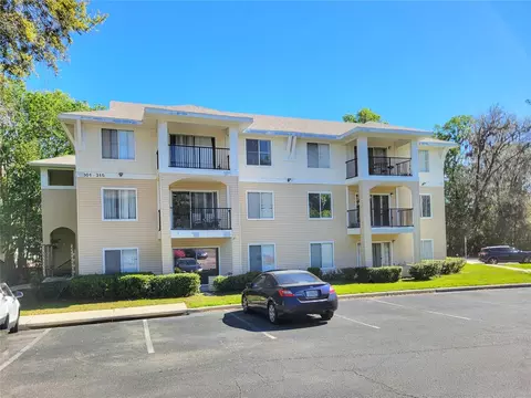 3921 SW 34th St #303, Gainesville, FL 32608