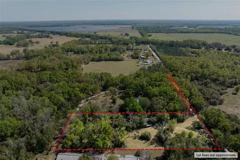 285 SW Traver Ct, Fort White, FL 32038
