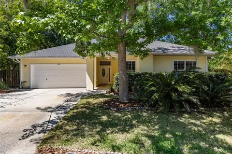 4208 NW 37th Ter, Gainesville, FL 32605