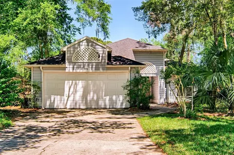12332 NW 7th Ln, Newberry, FL 32669
