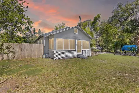 709 NE 2nd Ave, Trenton, FL 32693