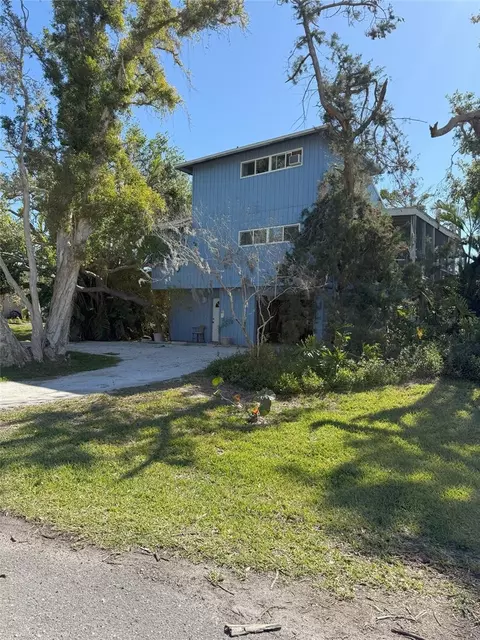 1612 Pocatello St, Sarasota, FL 34231