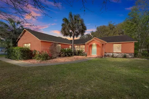2916 SW 100th St, Gainesville, FL 32608
