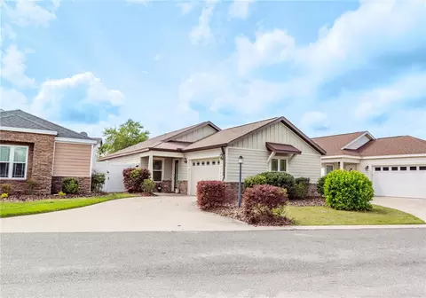 1736 SW 247th St, Newberry, FL 32669