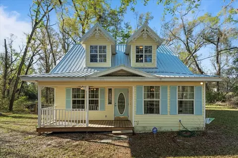 892 NE Candy Ln, Mayo, FL 32066