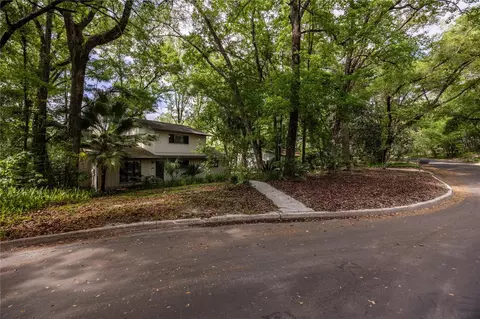 3809 NW 10th Pl, Gainesville, FL 32605