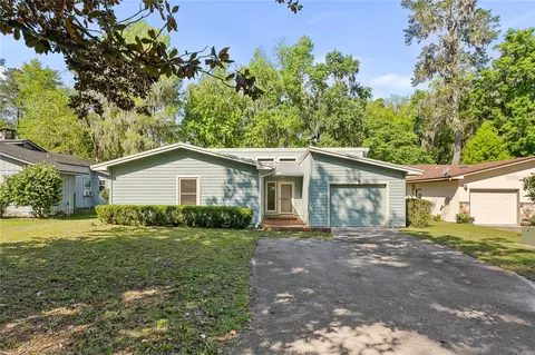 10626 Creek Dr, Alachua, FL 32615