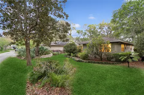 2210 NW 6th Pl, Gainesville, FL 32603