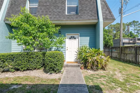 501 SW 75th St #D14, Gainesville, FL 32607