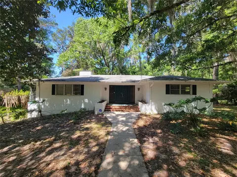 3200 SW 4th Ct, Gainesville, FL 32601