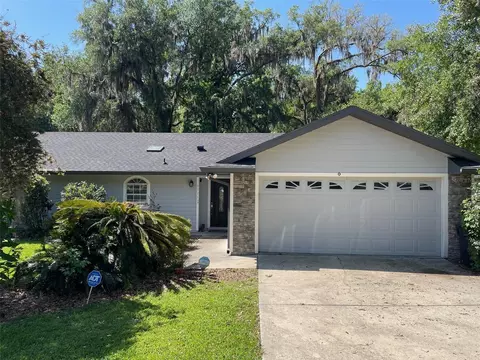 9515 NW 4th Pl, Gainesville, FL 32607