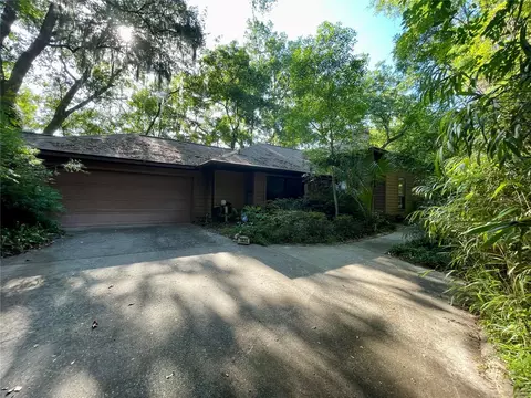 1035 NW 41st Dr, Gainesville, FL 32605
