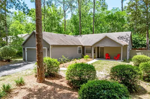8202 SW 47th Rd, Gainesville, FL 32608