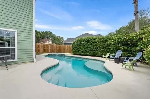 11931 NW 8th Rd, Gainesville, FL 32606